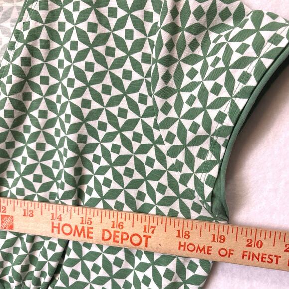 Boden Women's Dress Green/White Geometric Print Cap Sleeve V Neck Size 8Long - Picture 5 of 9